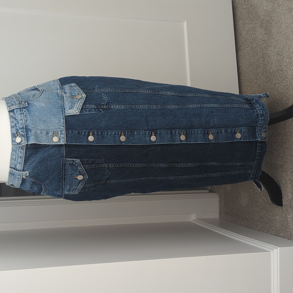 Red Valentino Denim Skirt Fall 2022 Size 46